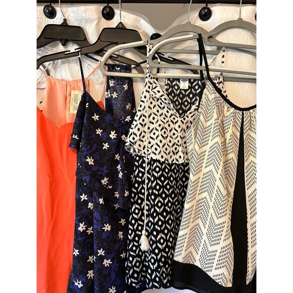 Women’s tank top bundle size small - Picture 7 of 12